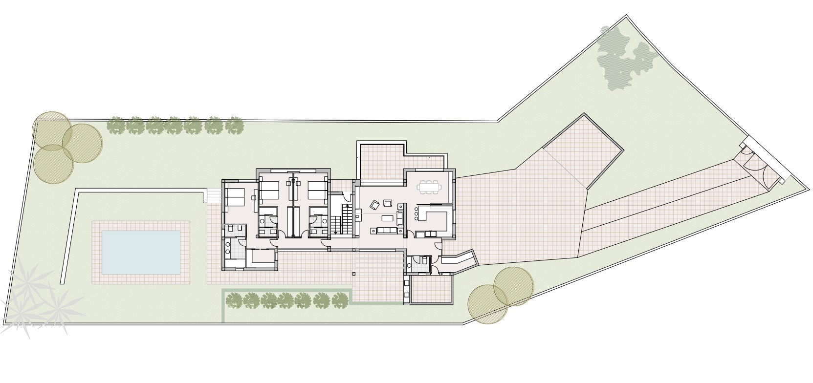 Plano detallado de la planta baja y parcela, mostrando la distribución de los tres dormitorios con baño, el salón-comedor, la zona de piscina y el amplio acceso vehicular.