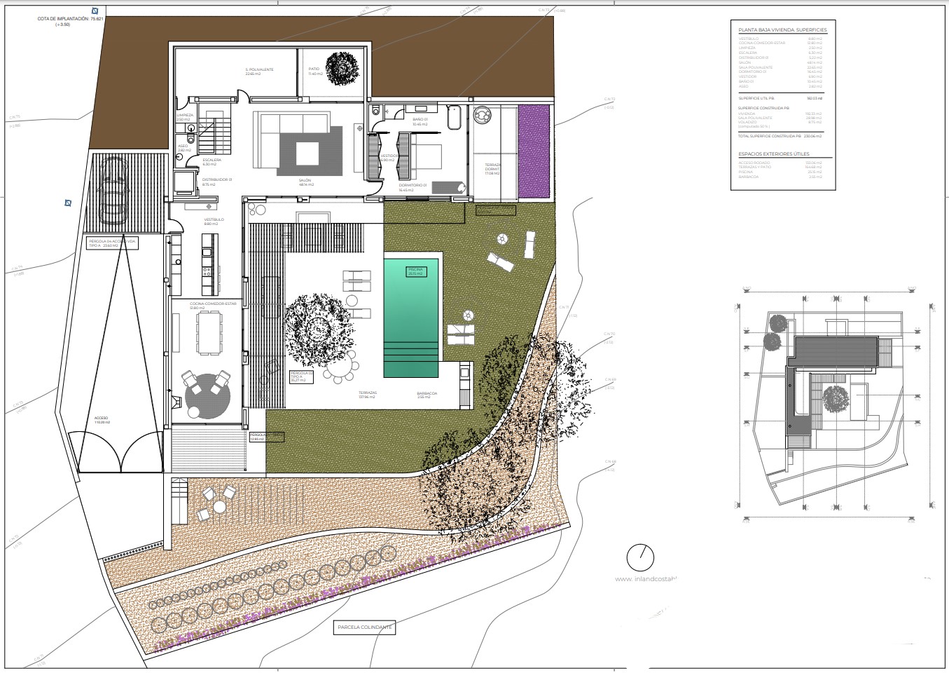 Plano arquitectónico detallado de una villa con piscina, terraza y jardín mediterráneo.