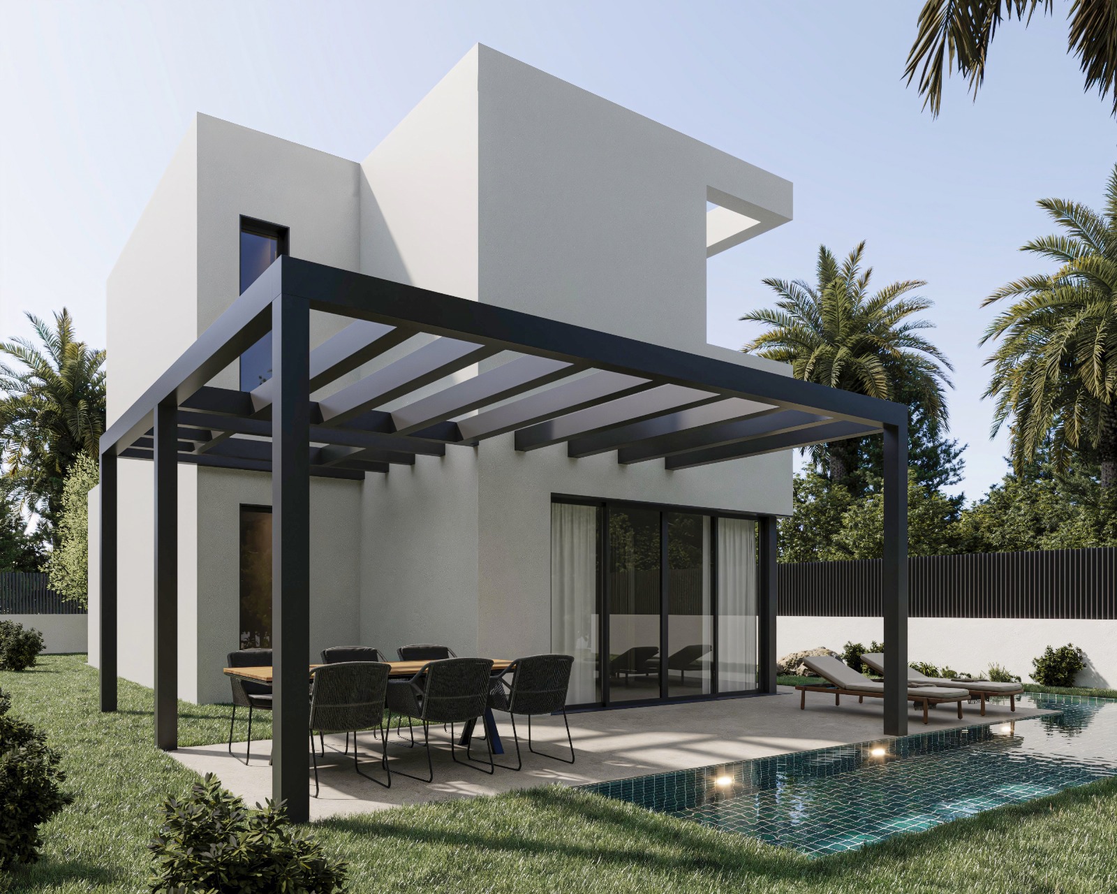 Exterior de villa moderna con pérgola de metal negro, zona de comedor al aire libre y piscina privada integrada en un jardín con césped y palmeras.