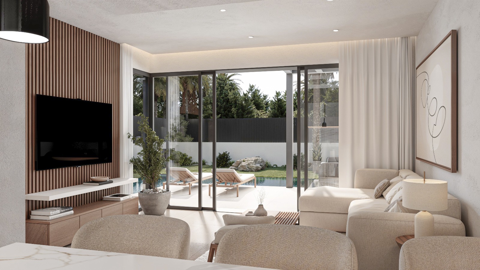 Salón moderno con panelado de madera, mobiliario en tonos neutros y amplios ventanales que integran el interior con la terraza, la piscina privada y el jardín.