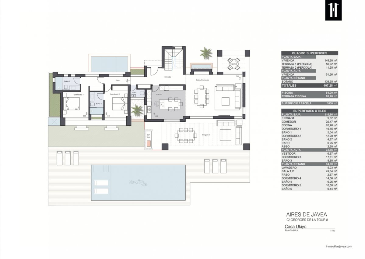 Plano detallado de la planta baja de la villa, mostrando salones, cocina abierta, dos dormitorios, dos baños y exteriores con piscina privada y terrazas. Plano detallado de la planta baja de la villa, mostrando salones, cocina abierta, dos dormitorios, dos baños y exteriores con piscina privada y terrazas.