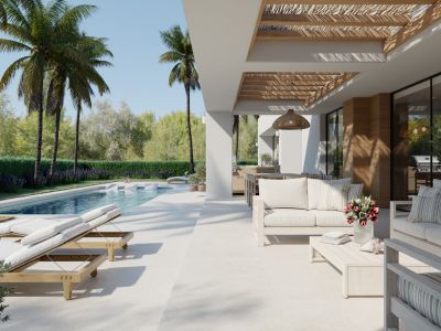Amplia terraza exterior con piscina privada y tumbonas, zona de estar bajo pérgola de lamas de madera y exuberantes palmeras.