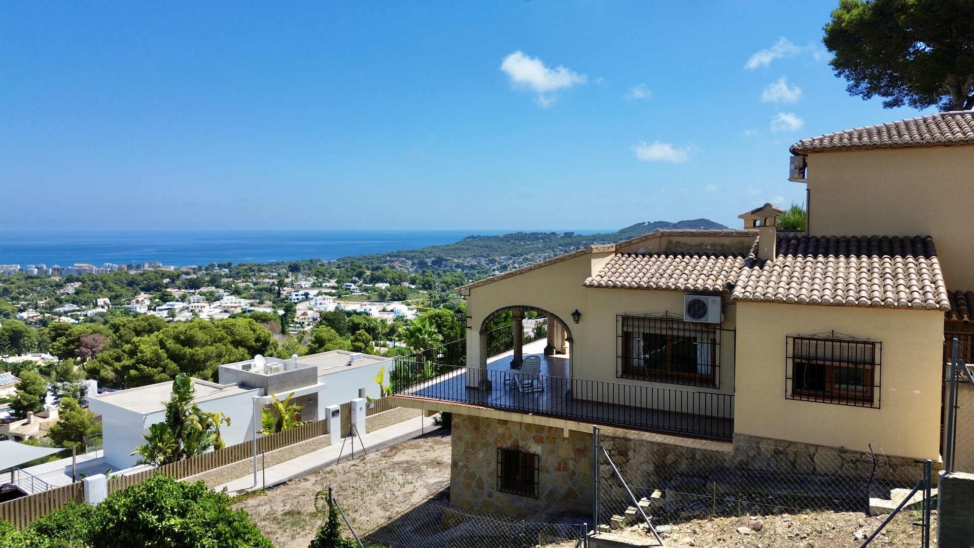 Villa en Jávea, Adsubia con Vistas Panorámicas al Mar