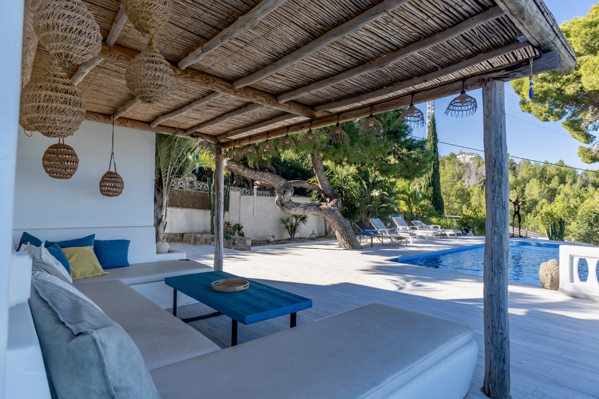 Villa con vistas al mar en venta en Dénia