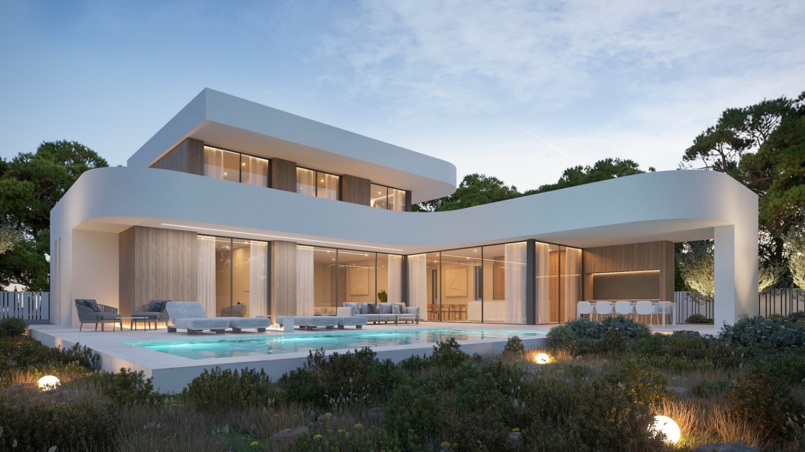 Vista exterior de la villa moderna con piscina, amplias ventanas y revestimiento de madera clara.