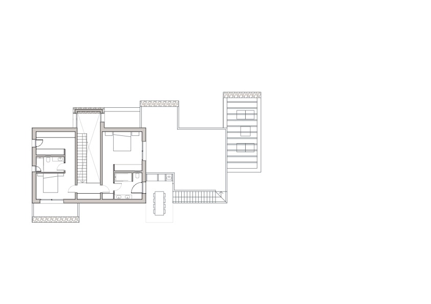 Plano técnico de la planta que detalla dos dormitorios con baños privados, un comedor exterior integrado y amplias zonas de terraza con pérgola.