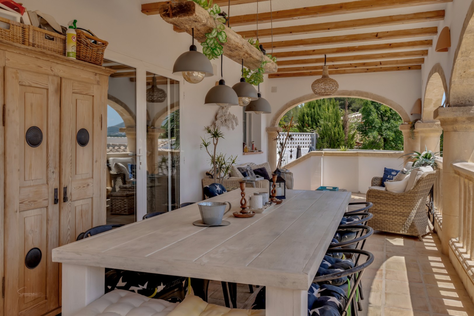 Villa en Jávea con Piscina Privada y Vistas a la Montaña