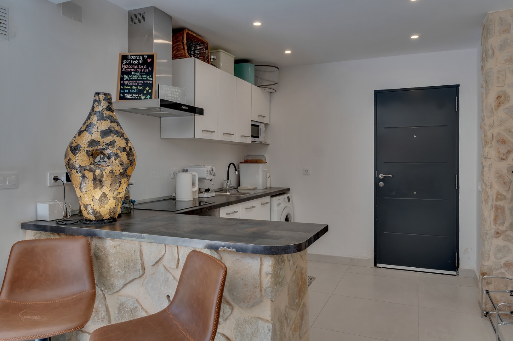 Villa en Jávea con Piscina Privada y Vistas a la Montaña