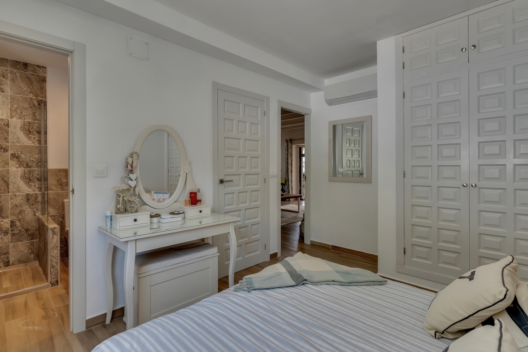 Villa en Jávea con Piscina Privada y Vistas a la Montaña
