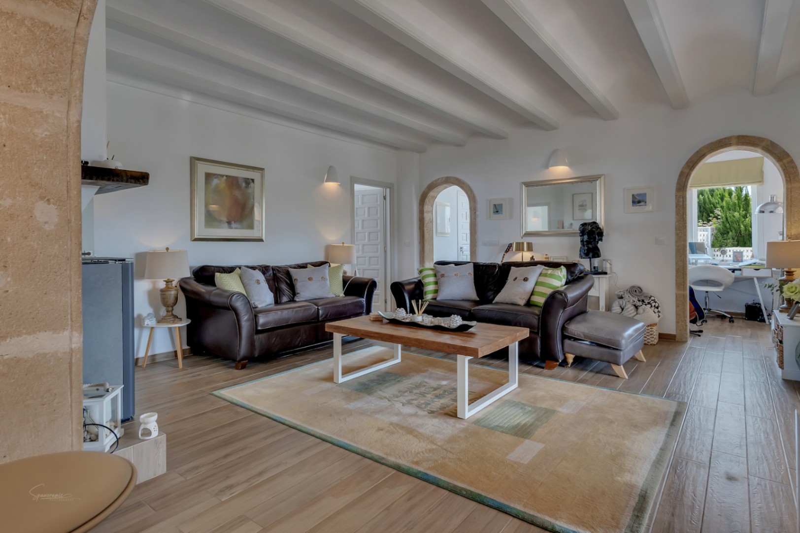 Villa en Jávea con Piscina Privada y Vistas a la Montaña
