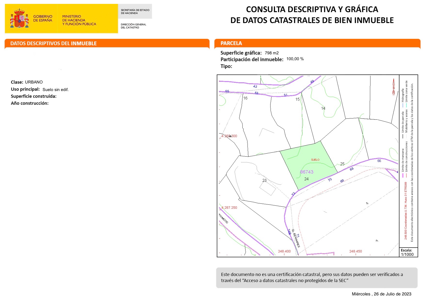 Documento oficial de consulta catastral que muestra la planimetría y linderos de la parcela urbana de 798 m2 en Moraira, con detalles técnicos de ubicación y escala.