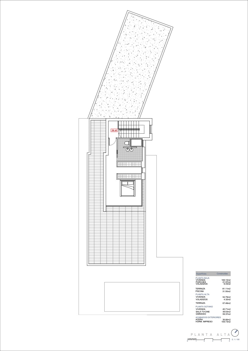 Plano técnico de la planta alta que detalla la distribución de un dormitorio con baño privado y una extensa terraza de 67,48 m².