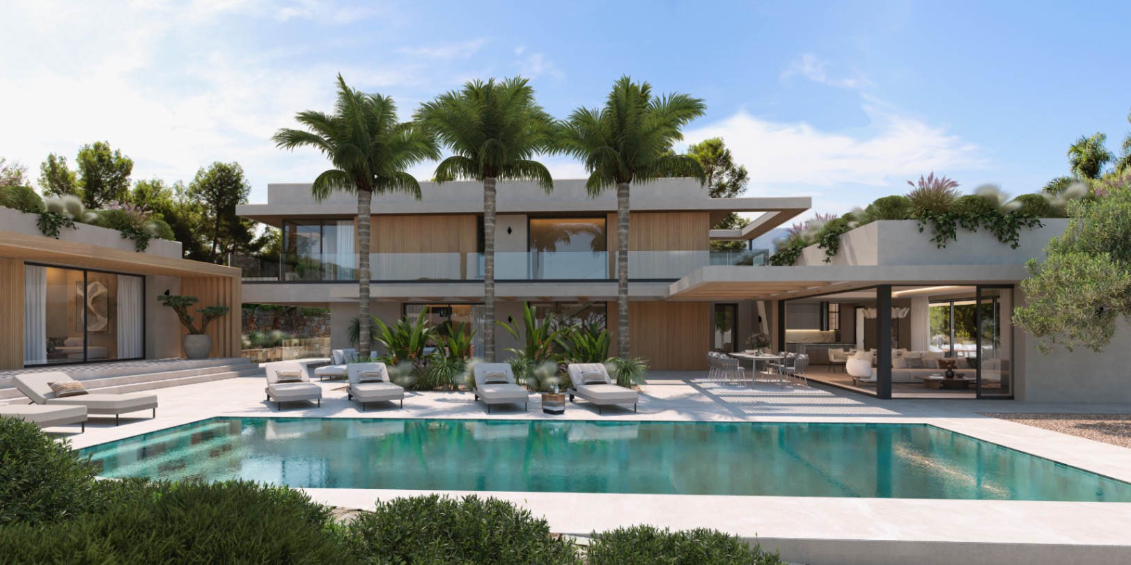 Vista exterior de la villa con piscina rectangular, tres palmeras centrales y fachada moderna que combina paneles de madera con amplios ventanales.