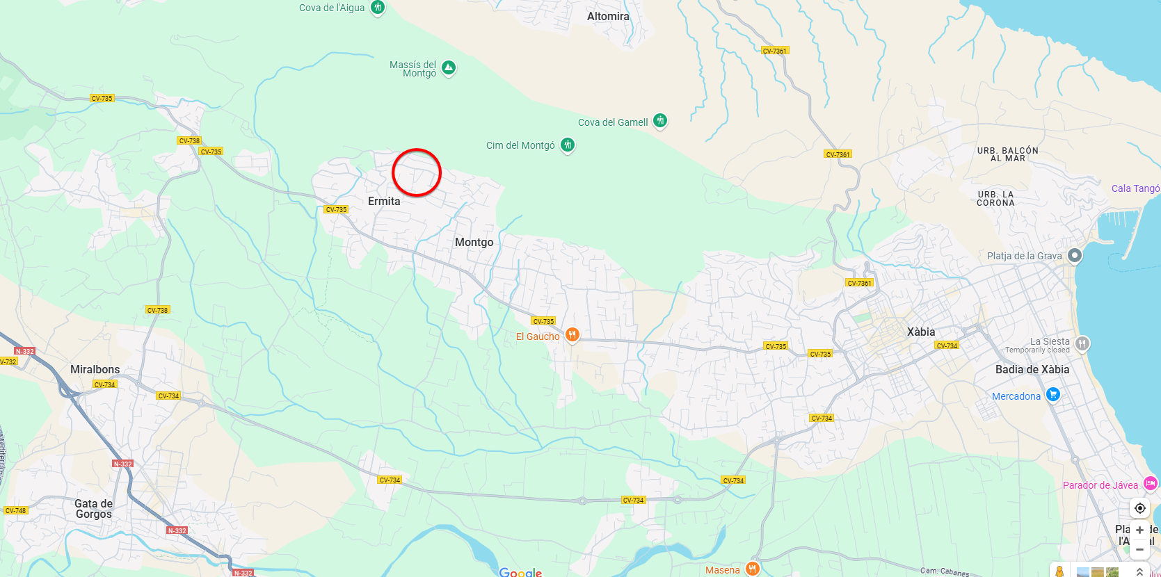 Mapa de ubicación detallado que muestra la posición de la propiedad cerca del Macizo del Montgó en Xàbia, resaltando la zona residencial de la Ermita.