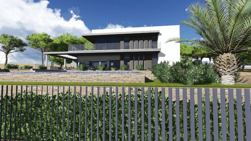 Exterior de villa contemporánea con fachada blanca, barandillas de vidrio y piscina de mosaico azul sobre un muro de contención de piedra natural.