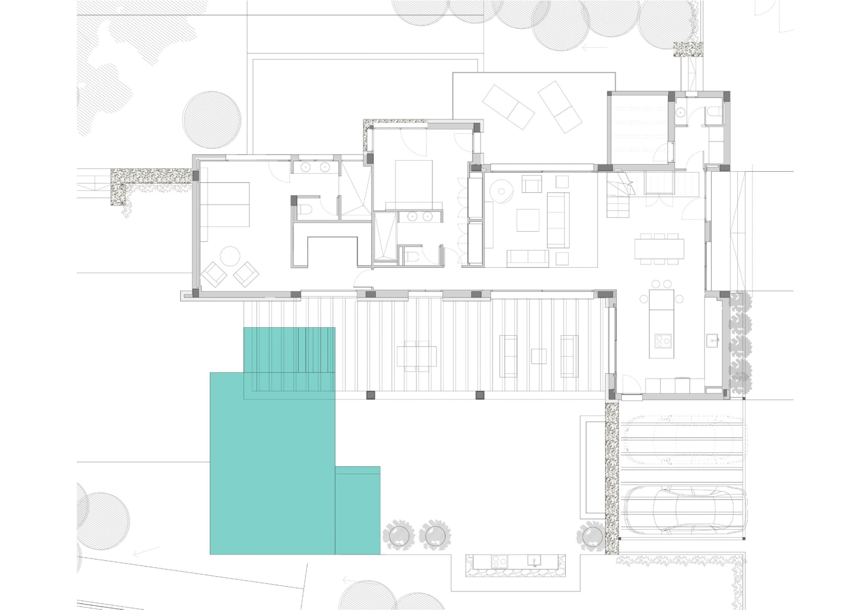 Plano técnico de la planta baja que detalla la distribución de tres dormitorios, salón-comedor con cocina integrada, garaje doble y zona de piscina.